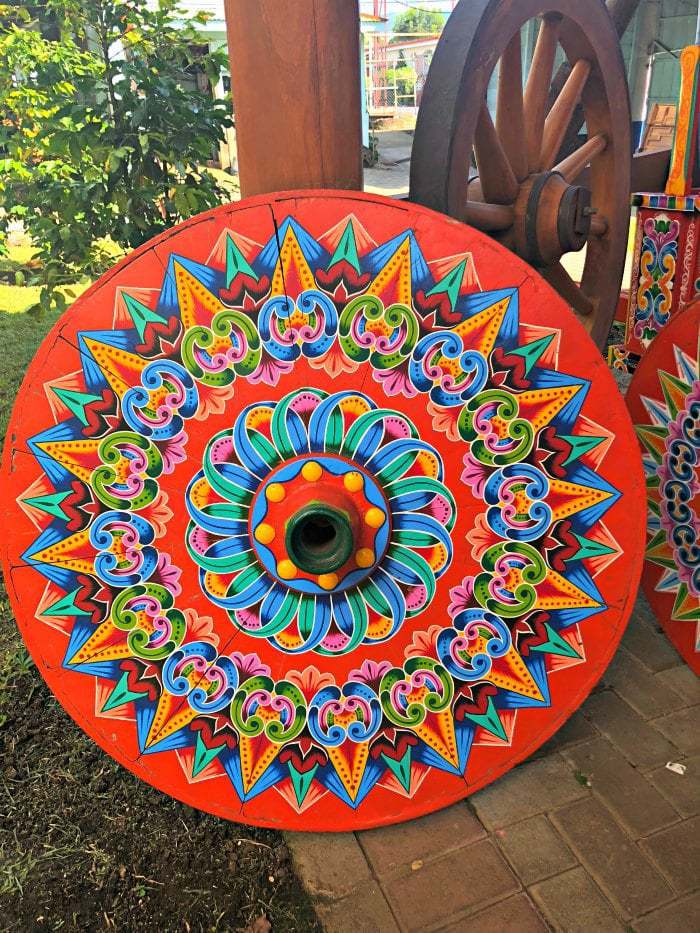 San Jose Costa Rica is the perfect home base for day trips! Our top 25 picks all within a 90-minute drive of the city center. #costarica #familytravel #traveltips #sanjose #daytrip #travel #costarica #puravidamoms