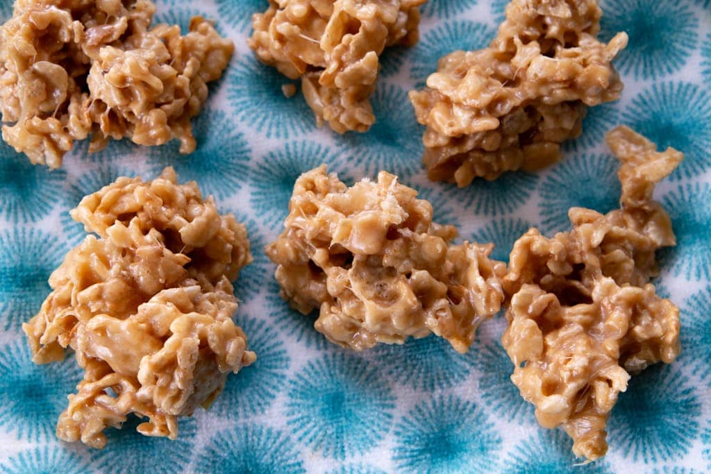 Blue patterned cloth lined with Special K cookies.
