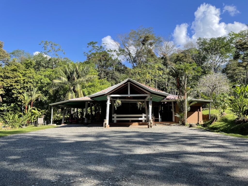 whale tail hotel uvita costa rica